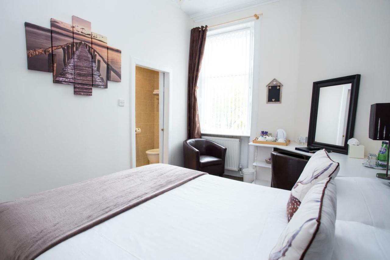 26 The Crescent - Guest House Ayr Esterno foto
